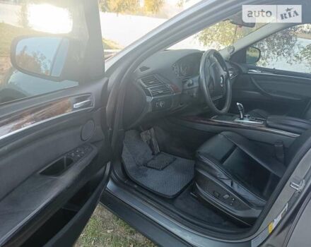 БМВ Х5 2009 в Шумск на Automoto.ua Серый БМВ Х5, объемом двигателя 3 л и пробегом 380 тыс. км за 18000 $, фото 10 на Automoto.ua