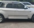 Серый БМВ Х5, объемом двигателя 3 л и пробегом 350 тыс. км за 269 $, фото 19 на Automoto.ua