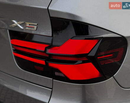 Сірий БМВ Х5, об'ємом двигуна 3 л та пробігом 265 тис. км за 16500 $, фото 49 на Automoto.ua