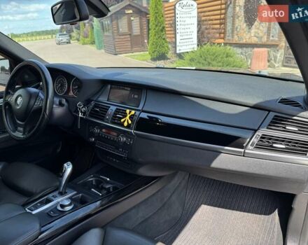 Серый БМВ Х5, объемом двигателя 4.8 л и пробегом 218 тыс. км за 11900 $, фото 56 на Automoto.ua