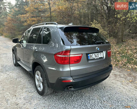 Серый БМВ Х5, объемом двигателя 3 л и пробегом 265 тыс. км за 12000 $, фото 4 на Automoto.ua