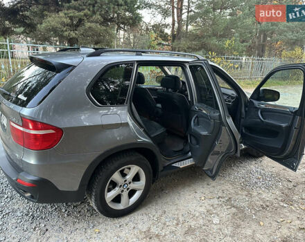 Серый БМВ Х5, объемом двигателя 3 л и пробегом 265 тыс. км за 12000 $, фото 12 на Automoto.ua