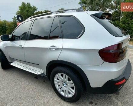 Серый БМВ Х5, объемом двигателя 3 л и пробегом 329 тыс. км за 14500 $, фото 5 на Automoto.ua