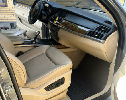 Серый БМВ Х5, объемом двигателя 2.99 л и пробегом 293 тыс. км за 14900 $, фото 11 на Automoto.ua