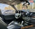 Серый БМВ Х5, объемом двигателя 3 л и пробегом 283 тыс. км за 11500 $, фото 11 на Automoto.ua