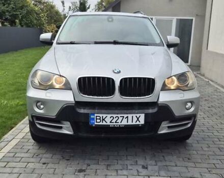 Серый БМВ Х5, объемом двигателя 3 л и пробегом 267 тыс. км за 11200 $, фото 1 на Automoto.ua