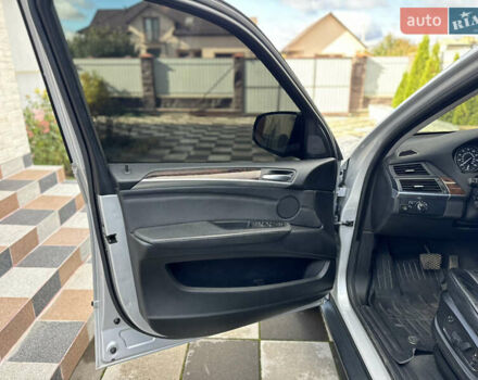 БМВ Х5 2009 в Летичеве на Automoto.ua Серый БМВ Х5, объемом двигателя 3 л и пробегом 223 тыс. км за 12299 $, фото 36 на Automoto.ua