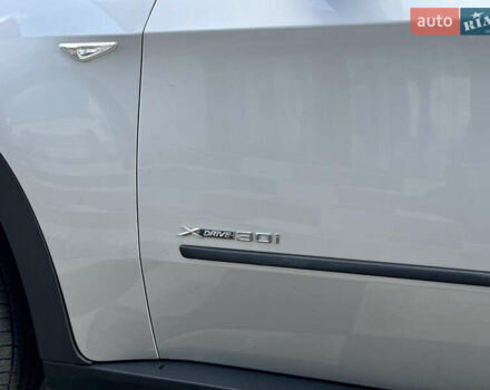 Серый БМВ Х5, объемом двигателя 3 л и пробегом 223 тыс. км за 11500 $, фото 22 на Automoto.ua