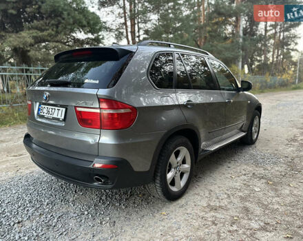 Серый БМВ Х5, объемом двигателя 3 л и пробегом 265 тыс. км за 12000 $, фото 6 на Automoto.ua