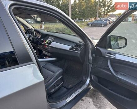Сірий БМВ Х5, об'ємом двигуна 2.99 л та пробігом 200 тис. км за 13900 $, фото 14 на Automoto.ua