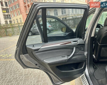 Серый БМВ Х5, объемом двигателя 4.8 л и пробегом 291 тыс. км за 10900 $, фото 40 на Automoto.ua