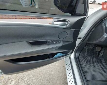 Серый БМВ Х5, объемом двигателя 3 л и пробегом 329 тыс. км за 14500 $, фото 11 на Automoto.ua