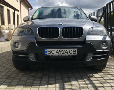 Сірий БМВ Х5, об'ємом двигуна 3 л та пробігом 227 тис. км за 13000 $, фото 1 на Automoto.ua