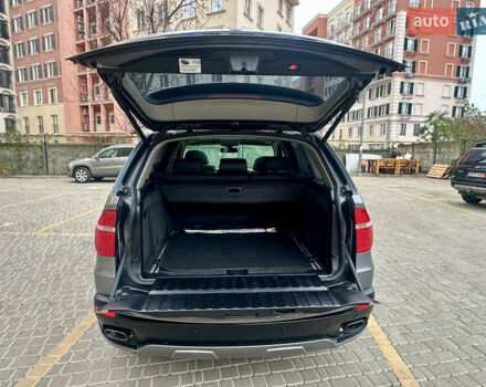 Серый БМВ Х5, объемом двигателя 4.8 л и пробегом 291 тыс. км за 10900 $, фото 48 на Automoto.ua