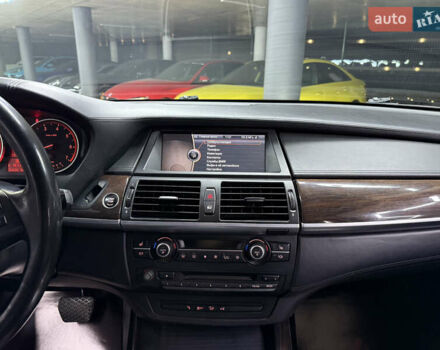 БМВ Х5 2009 в Одессе на Automoto.ua Серый БМВ Х5, объемом двигателя 4.8 л и пробегом 291 тыс. км за 9500 $, фото 26 на Automoto.ua