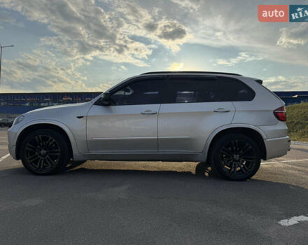 Серый БМВ Х5, объемом двигателя 3 л и пробегом 348 тыс. км за 17900 $, фото 30 на Automoto.ua