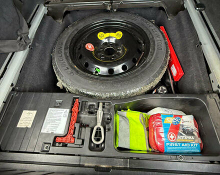 Серый БМВ Х5, объемом двигателя 3 л и пробегом 300 тыс. км за 17500 $, фото 8 на Automoto.ua