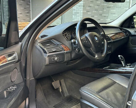 Сірий БМВ Х5, об'ємом двигуна 3 л та пробігом 292 тис. км за 11450 $, фото 15 на Automoto.ua