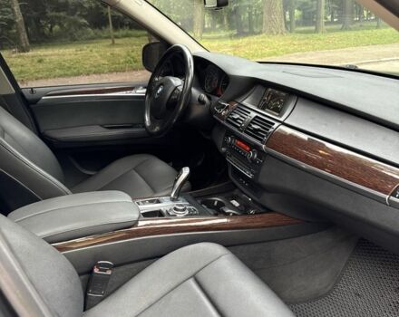 Сірий БМВ Х5, об'ємом двигуна 3 л та пробігом 261 тис. км за 16299 $, фото 15 на Automoto.ua