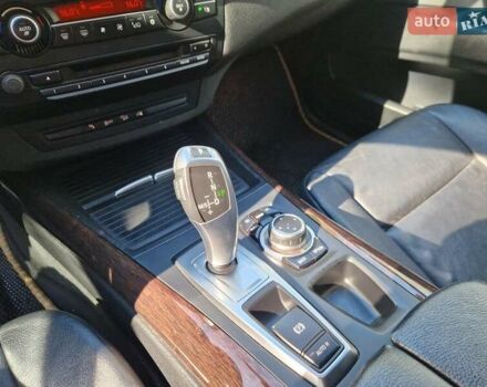 Серый БМВ Х5, объемом двигателя 3 л и пробегом 298 тыс. км за 15000 $, фото 15 на Automoto.ua