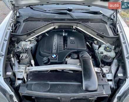 Серый БМВ Х5, объемом двигателя 2.98 л и пробегом 255 тыс. км за 15000 $, фото 35 на Automoto.ua