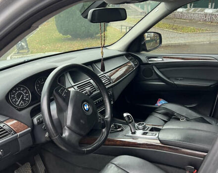 Серый БМВ Х5, объемом двигателя 2.98 л и пробегом 330 тыс. км за 12999 $, фото 9 на Automoto.ua