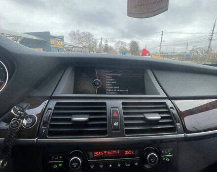 Серый БМВ Х5, объемом двигателя 3 л и пробегом 268 тыс. км за 18500 $, фото 9 на Automoto.ua