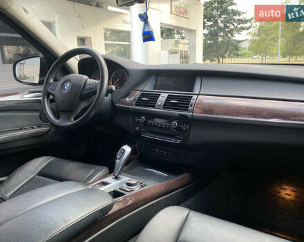 Сірий БМВ Х5, об'ємом двигуна 2.98 л та пробігом 255 тис. км за 11999 $, фото 5 на Automoto.ua