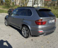 Серый БМВ Х5, объемом двигателя 3 л и пробегом 190 тыс. км за 18900 $, фото 23 на Automoto.ua