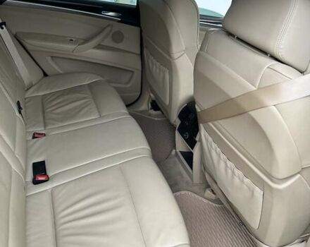 Серый БМВ Х5, объемом двигателя 3 л и пробегом 350 тыс. км за 16000 $, фото 6 на Automoto.ua