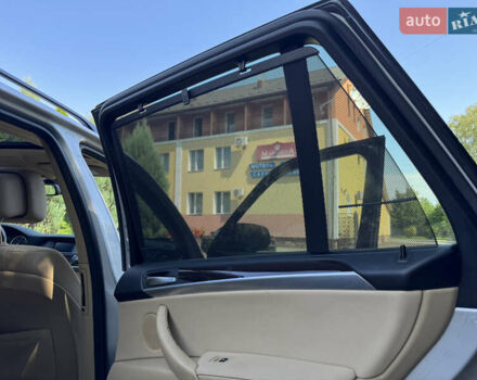Серый БМВ Х5, объемом двигателя 3 л и пробегом 281 тыс. км за 14499 $, фото 63 на Automoto.ua