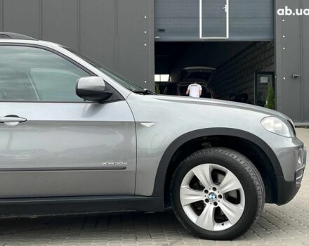 Серый БМВ Х5, объемом двигателя 3 л и пробегом 317 тыс. км за 15490 $, фото 3 на Automoto.ua