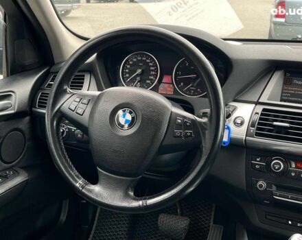 Серый БМВ Х5, объемом двигателя 3 л и пробегом 317 тыс. км за 15490 $, фото 30 на Automoto.ua