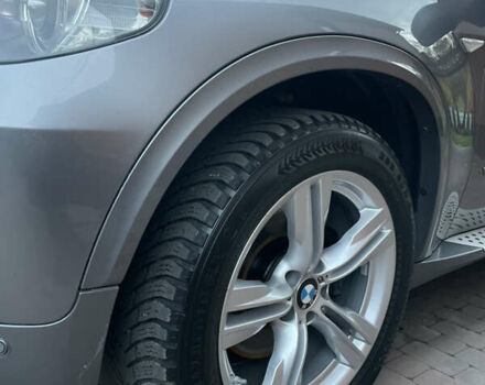 Серый БМВ Х5, объемом двигателя 3 л и пробегом 286 тыс. км за 16900 $, фото 12 на Automoto.ua