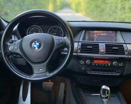 Серый БМВ Х5, объемом двигателя 3 л и пробегом 231 тыс. км за 18800 $, фото 8 на Automoto.ua