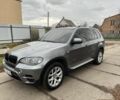 Серый БМВ Х5, объемом двигателя 3 л и пробегом 309 тыс. км за 12000 $, фото 1 на Automoto.ua