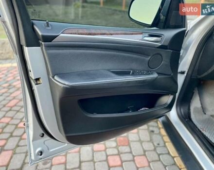 Серый БМВ Х5, объемом двигателя 2.98 л и пробегом 255 тыс. км за 15000 $, фото 13 на Automoto.ua