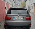 Серый БМВ Х5, объемом двигателя 3 л и пробегом 330 тыс. км за 15000 $, фото 4 на Automoto.ua