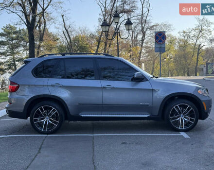 Серый БМВ Х5, объемом двигателя 3 л и пробегом 297 тыс. км за 15700 $, фото 10 на Automoto.ua