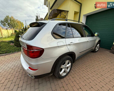 Серый БМВ Х5, объемом двигателя 3 л и пробегом 300 тыс. км за 17500 $, фото 14 на Automoto.ua