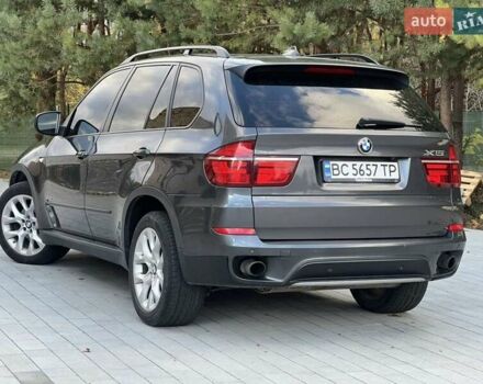 Серый БМВ Х5, объемом двигателя 2.98 л и пробегом 279 тыс. км за 10900 $, фото 8 на Automoto.ua