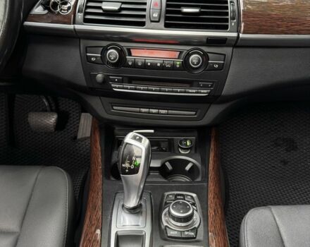 Сірий БМВ Х5, об'ємом двигуна 3 л та пробігом 261 тис. км за 16699 $, фото 11 на Automoto.ua