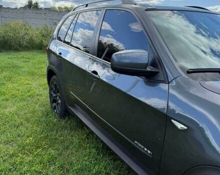 Серый БМВ Х5, объемом двигателя 3 л и пробегом 290 тыс. км за 14500 $, фото 1 на Automoto.ua