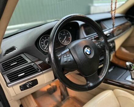 Серый БМВ Х5, объемом двигателя 3 л и пробегом 284 тыс. км за 16500 $, фото 9 на Automoto.ua