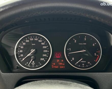 Серый БМВ Х5, объемом двигателя 3 л и пробегом 317 тыс. км за 15490 $, фото 18 на Automoto.ua