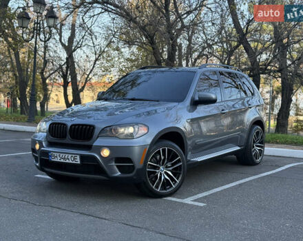 Серый БМВ Х5, объемом двигателя 3 л и пробегом 297 тыс. км за 15700 $, фото 1 на Automoto.ua