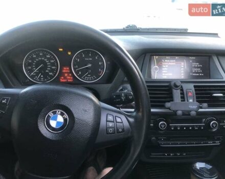 Серый БМВ Х5, объемом двигателя 2.98 л и пробегом 240 тыс. км за 15000 $, фото 3 на Automoto.ua
