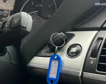 Серый БМВ Х5, объемом двигателя 3 л и пробегом 317 тыс. км за 15490 $, фото 23 на Automoto.ua