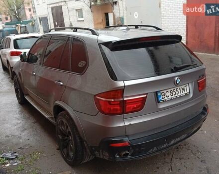 Серый БМВ Х5, объемом двигателя 3 л и пробегом 330 тыс. км за 15000 $, фото 3 на Automoto.ua