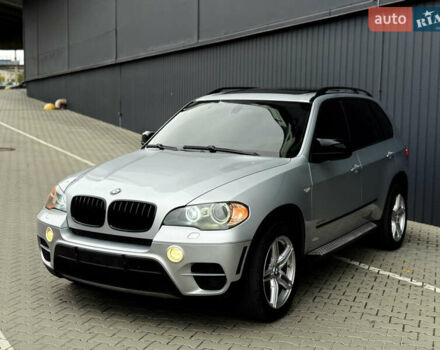 Сірий БМВ Х5, об'ємом двигуна 3 л та пробігом 298 тис. км за 15900 $, фото 1 на Automoto.ua